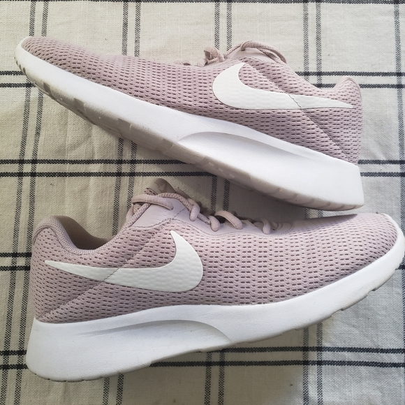 Nike Shoes - Nike Tanjun Shoe Dusty Mauve Color Women's Size 9.5